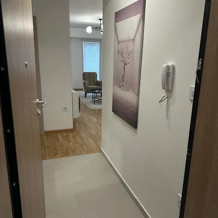 Daire Thomas Two Bedroom Apartment-private Parking *