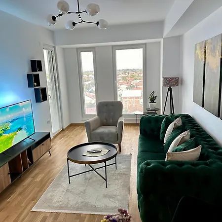 Thomas Two Bedroom Apartment-private Parking *