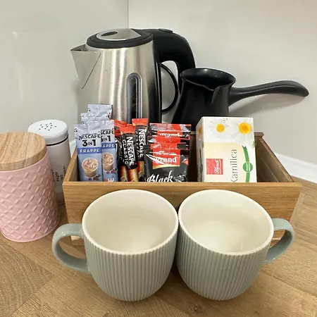 Thomas Two Bedroom Apartment-private Parking * Üsküp