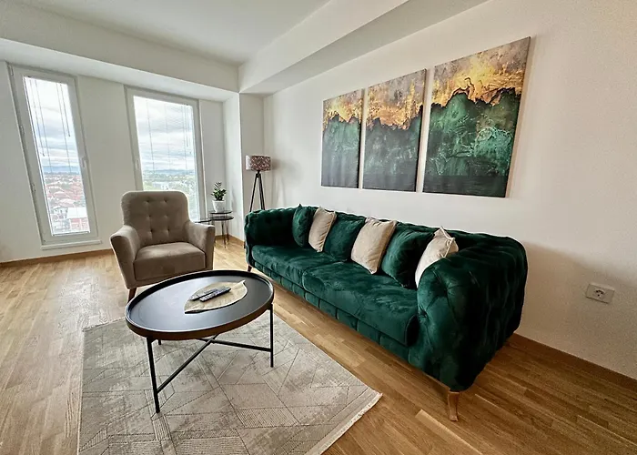 Thomas Two Bedroom Apartment-private Parking Apartmán Skopje