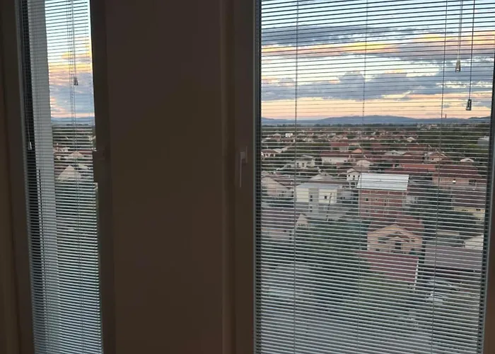 Thomas Two Bedroom Apartment-private Parking Skopje