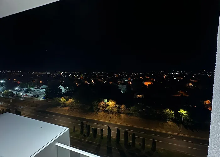 Thomas Two Bedroom Apartment-private Parking Skopje