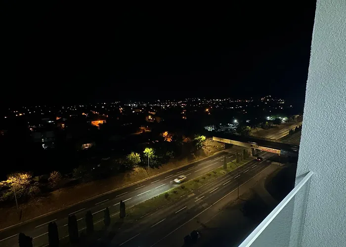 Thomas Two Bedroom Apartment-private Parking Apartment Skopje