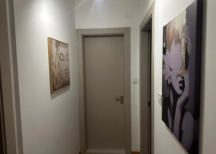 Apartment Thomas Two Bedroom Apartment-private Parking *