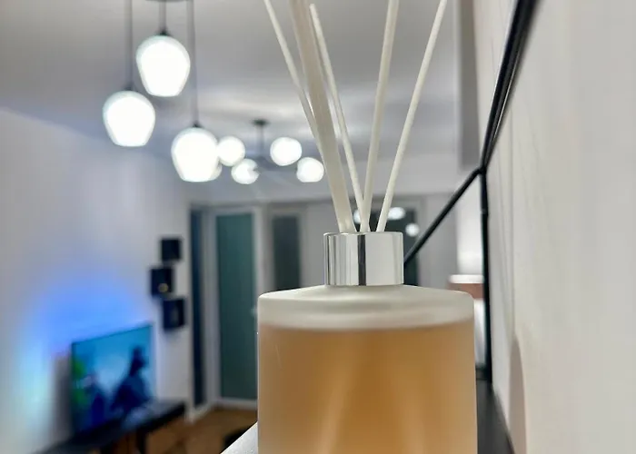 Apartment Thomas Two Bedroom Apartment-private Parking