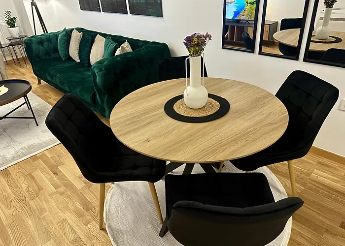 Apartmán Thomas Two Bedroom Apartment-private Parking Skopje