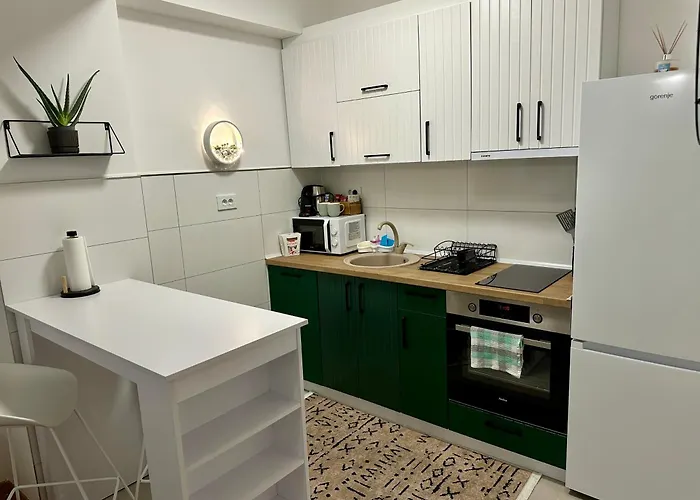 Thomas Two Bedroom Apartment-private Parking *